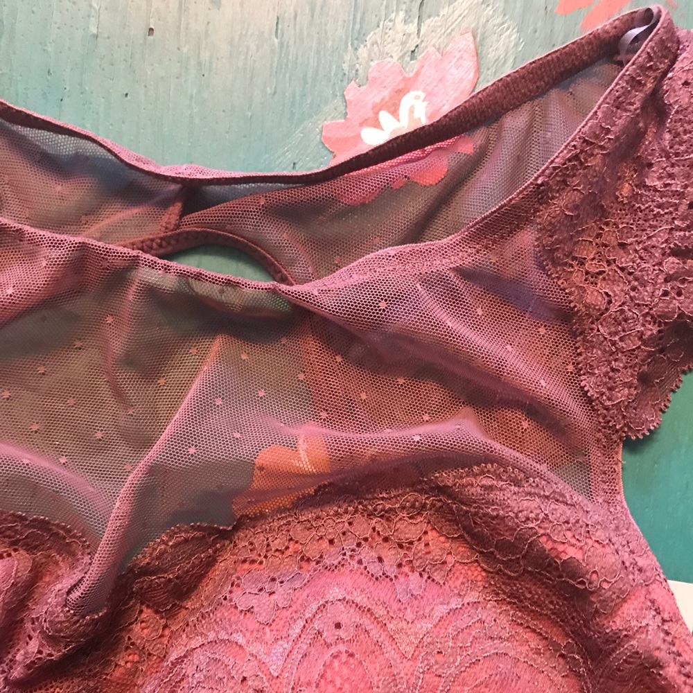 NEW SPORTS BRA TOP - Picture 3 of 7